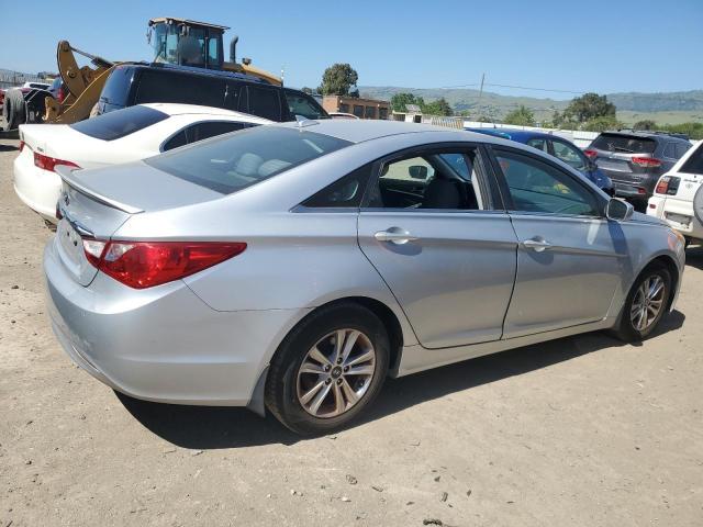 5NPEB4AC2DH805569 - 2013 HYUNDAI SONATA GLS SILVER photo 3