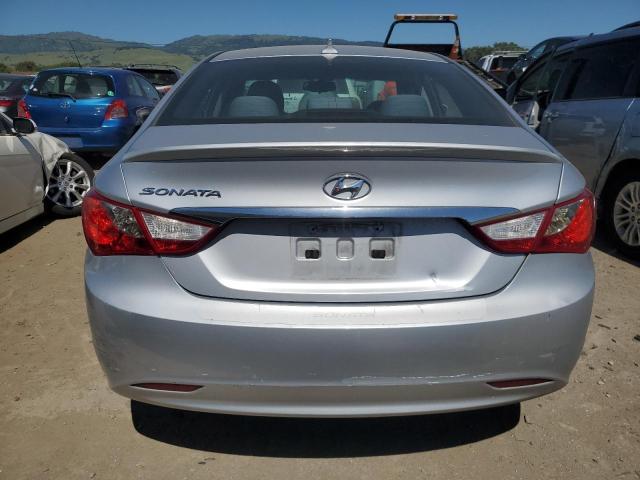 5NPEB4AC2DH805569 - 2013 HYUNDAI SONATA GLS SILVER photo 6