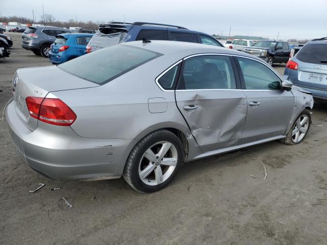1VWBN7A32DC048404 - 2013 VOLKSWAGEN PASSAT SE GRAY photo 3
