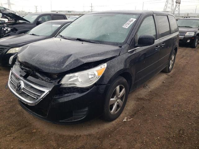 2010 VOLKSWAGEN ROUTAN SEL, 