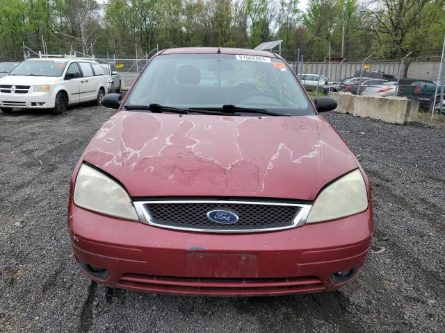 1FAFP34NX5W137471 - 2005 FORD FOCUS ZX4 RED photo 5