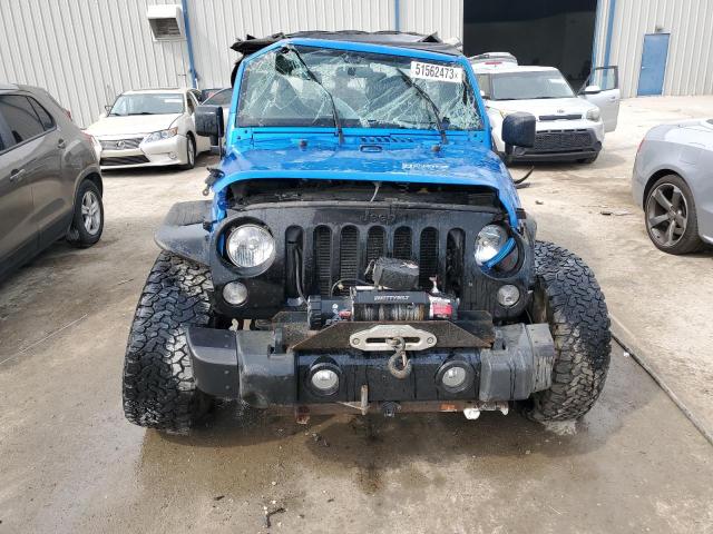 1C4AJWAG5EL318072 - 2014 JEEP WRANGLER SPORT BLUE photo 5