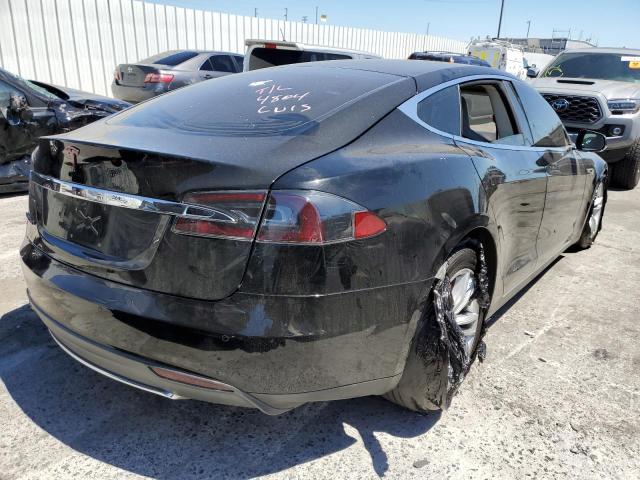 5YJSA1CG8DFP20044 - 2013 TESLA MODEL S Սև լուսանկար 4