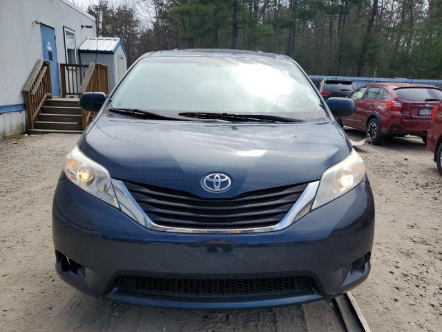 5TDKK3DC9BS033412 - 2011 TOYOTA SIENNA LE BLUE photo 5