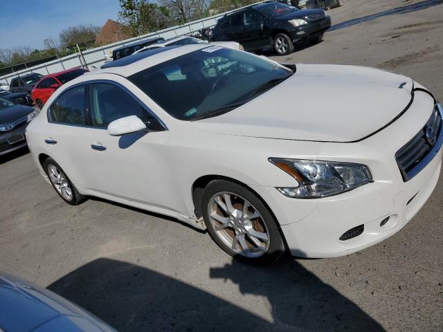 1N4AA5AP7EC489793 - 2014 NISSAN MAXIMA S WHITE photo 4