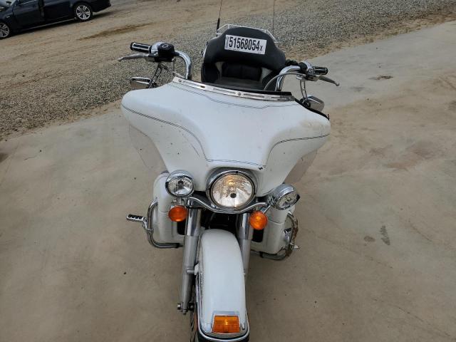 1HD1FCW146Y678778 - 2006 HARLEY-DAVIDSON FLHTCUI 白色 照片 5