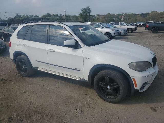 5UXZW0C50BL659919 - 2011 BMW X5 XDRIVE35D WHITE photo 4