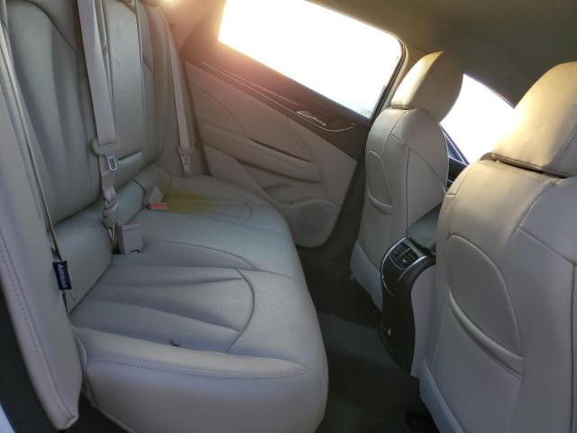 1G4ZN5SS3HU136224 - 2017 BUICK LACROSSE PREFERRED WHITE photo 10