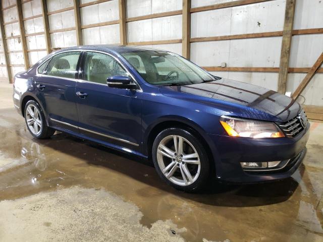 1VWBN7A32EC032513 - 2014 VOLKSWAGEN PASSAT SE BLUE photo 4