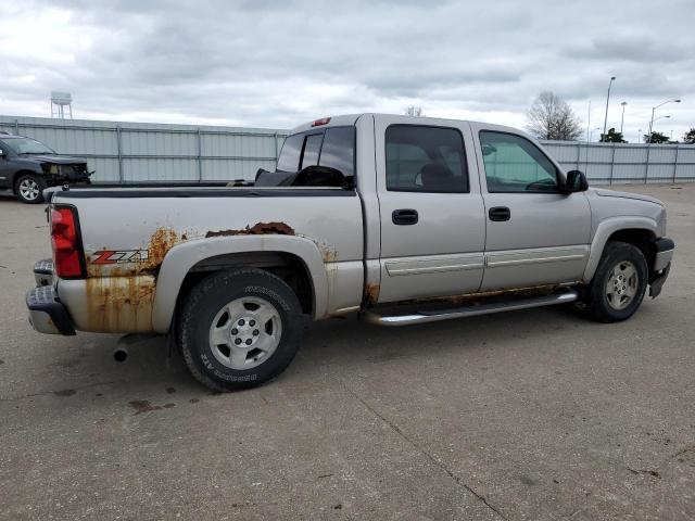 2GCEK13T151119229 - 2005 CHEVROLET SILVERADO K1500 SILVER photo 3