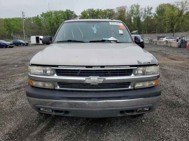 1GNEK13T55J158046 - 2005 CHEVROLET TAHOE K1500 GRAY photo 5