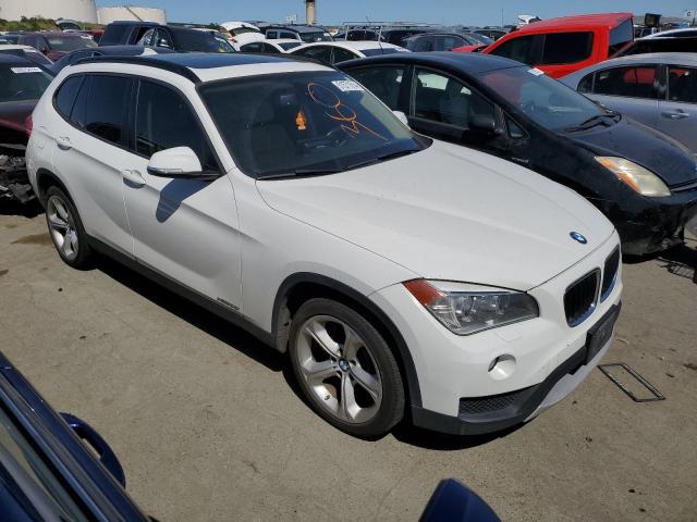 WBAVM5C59DVV90509 - 2013 BMW X1 XDRIVE35I WHITE photo 4