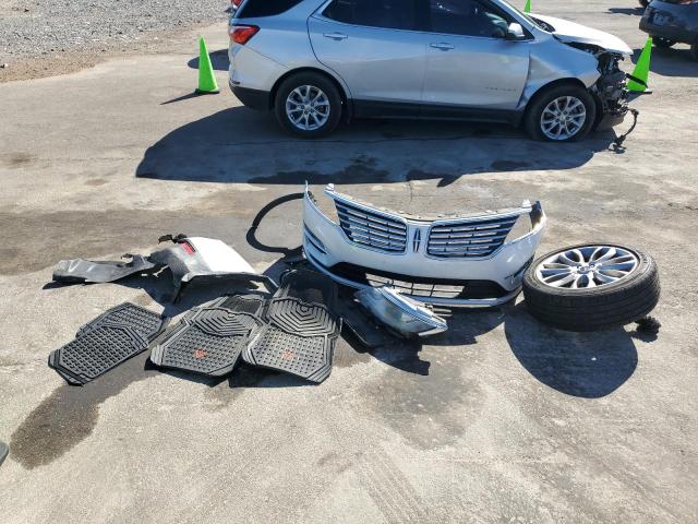 5LMCJ3C94HUL55160 - 2017 LINCOLN MKC RESERVE თეთრი ფოტო 13