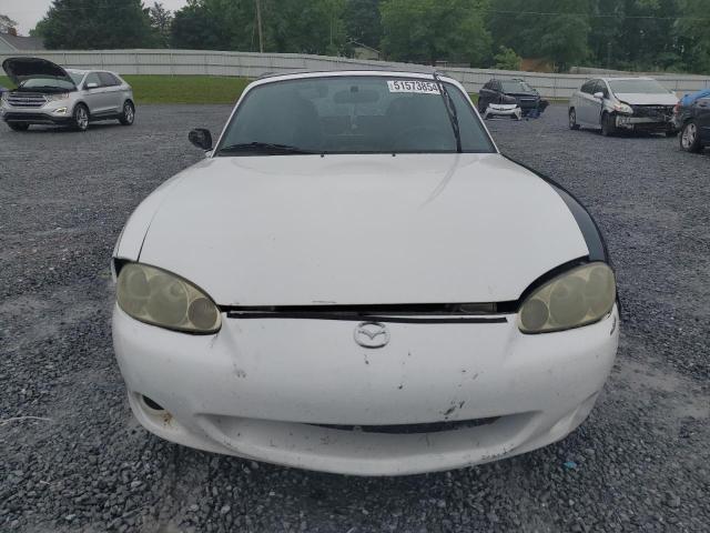 JM1NB353510207103 - 2001 MAZDA MX-5 MIATA BASE WHITE photo 5