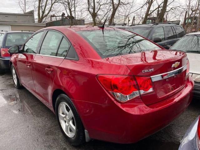 1G1PF5S91B7264630 - 2011 CHEVROLET CRUZE LT RED photo 3