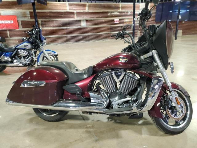 5VPDB36D5A3005140 - 2010 VICTORY MOTORCYCLES CROSS COUN برغندي صورة 1
