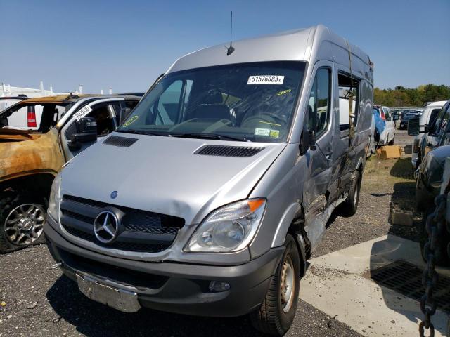 WD4PE7CC0C5628040 - 2012 MERCEDES-BENZ SPRINTER 2500 SILVER photo 2