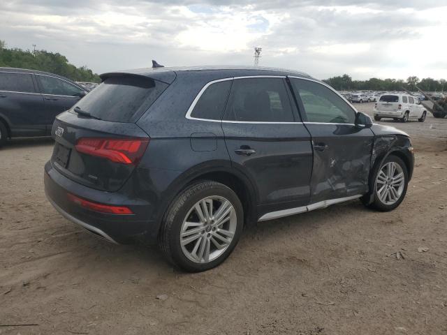 WA1CNAFY6L2097676 - 2020 AUDI Q5 PRESTIGE BLUE photo 3