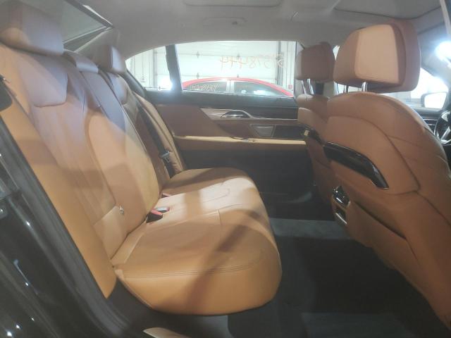 WBA7E4C59HGU99315 - 2017 BMW 740 XI GRAY photo 10