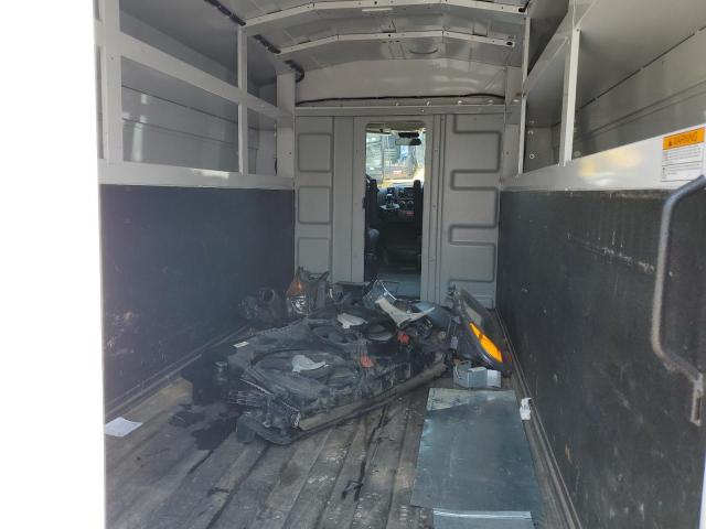 3C7WRVKG0JE111392 - 2018 RAM PROMASTER 3500 STANDARD Սպիտակ լուսանկար 10