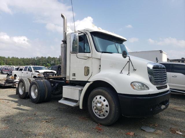 1FUJF0CV97LY88520 - 2007 FREIGHTLINER COLUMBIA 112 WHITE photo 1