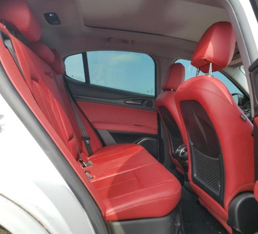 ZASPAKBN6M7D11680 - 2021 ALFA ROMEO STELVIO TI WHITE photo 11