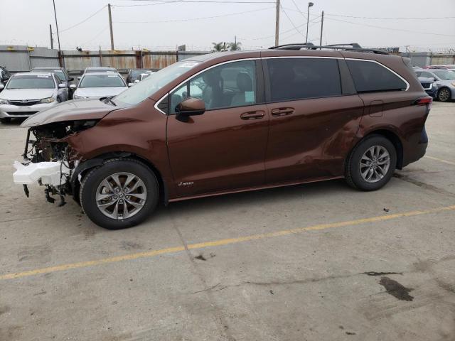 5TDKRKEC6MS059523 - 2021 TOYOTA SIENNA LE BROWN photo 1