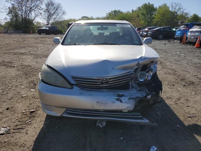 4T1BE32K85U530741 - 2005 TOYOTA CAMRY LE SILVER photo 5