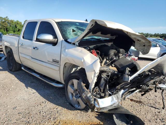 3GCPCSE06BG320125 - 2011 CHEVROLET SILVERADO C1500 LT WHITE photo 4