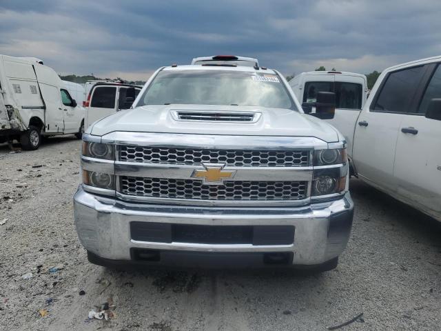 1GB4CVCY9KF213413 - 2019 CHEVROLET SILVERADO C3500 WHITE photo 5