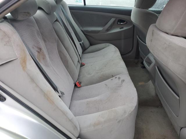 4T1BF3EK3AU090186 - 2010 TOYOTA CAMRY BASE Արծաթագույն լուսանկար 10