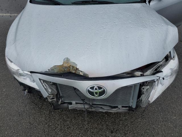 4T1BF3EK3AU090186 - 2010 TOYOTA CAMRY BASE Արծաթագույն լուսանկար 11