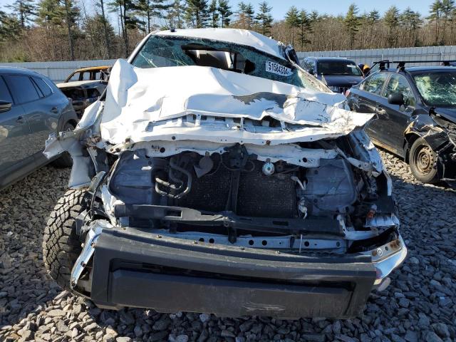 5TFUY5F15GX491111 - 2016 TOYOTA TUNDRA DOUBLE CAB SR/SR5 WHITE photo 5