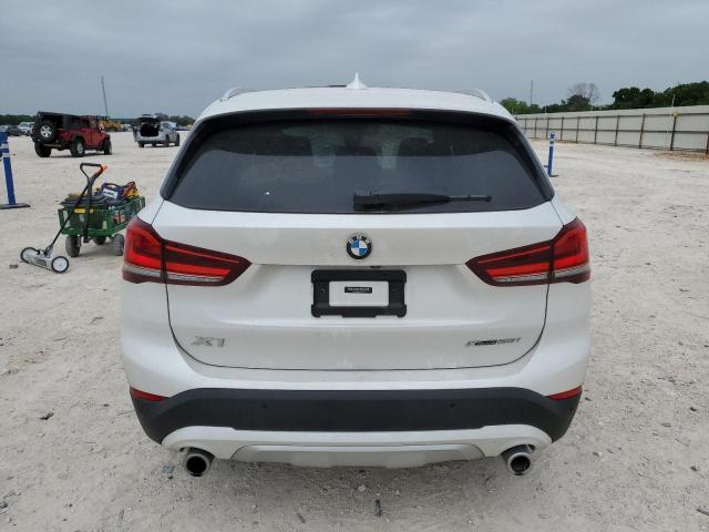 WBXJG9C08M5T22039 - 2021 BMW X1 XDRIVE28I WHITE photo 6