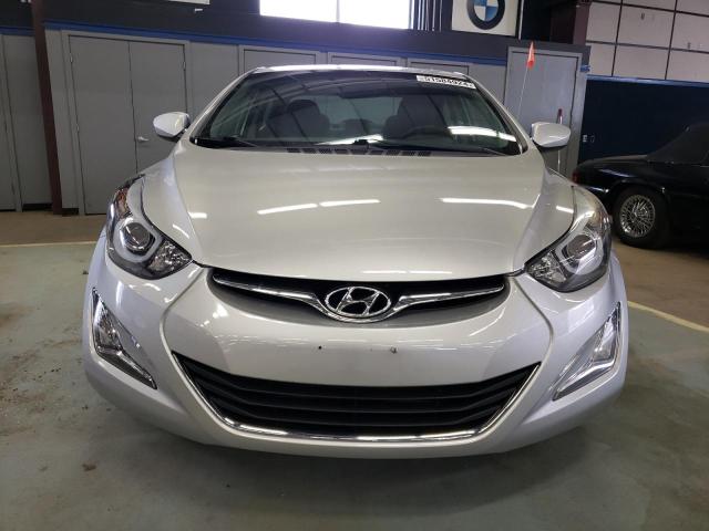 5NPDH4AE2FH594081 - 2015 HYUNDAI ELANTRA SE SILVER photo 5