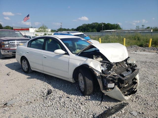 1N4AL11D74C184575 - 2004 NISSAN ALTIMA BASE WHITE photo 4