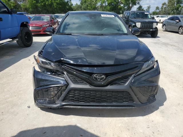 4T1G11AK2PU741315 - 2023 TOYOTA CAMRY SE NIGHT SHADE BLACK photo 5