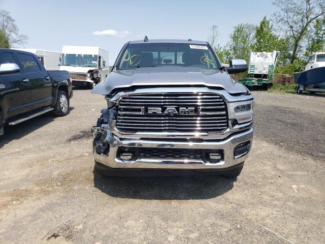 3C6UR5FJ9NG315619 - 2022 RAM 2500 LARAMIE SILVER photo 5