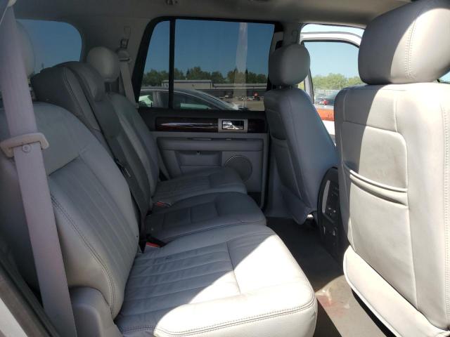 5LMFU28536LJ08428 - 2006 LINCOLN NAVIGATOR ვერცხლისფერი ფოტო 11