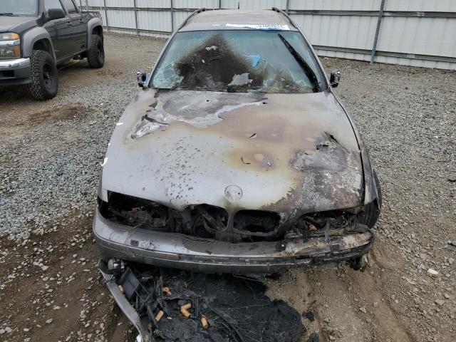 WBADS434X2GD86390 - 2002 BMW 525 IT AUTOMATIC GRAY photo 5