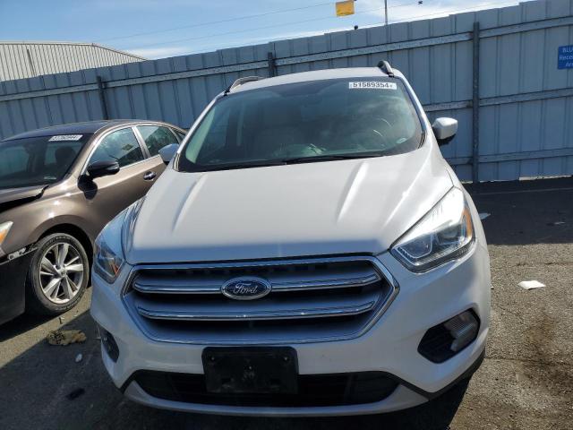 1FMCU0GD8HUA68623 - 2017 FORD ESCAPE SE WHITE photo 5