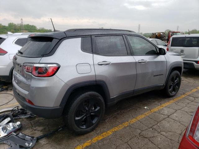 3C4NJDBB3KT661570 - 2019 JEEP COMPASS LATITUDE GRAY photo 3