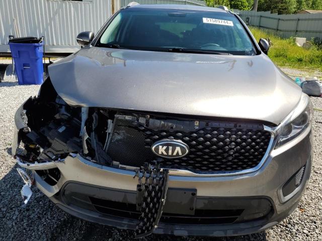 5XYPGDA58HG220178 - 2017 KIA SORENTO LX GRAY photo 5