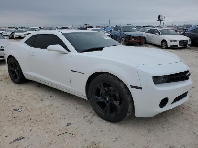 2G1FA1E35D9200330 - 2013 CHEVROLET CAMARO LS WHITE photo 4