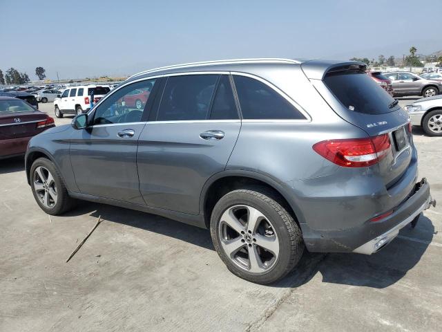 WDC0G4JB2JV096652 - 2018 MERCEDES-BENZ GLC 300 GRAY photo 2