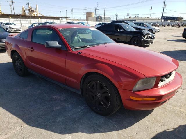 1ZVHT80N385115479 - 2008 FORD MUSTANG RED photo 4