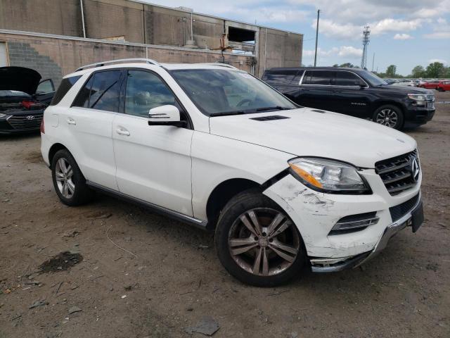 4JGDA5HB5FA613375 - 2015 MERCEDES-BENZ ML 350 4MATIC WHITE photo 4