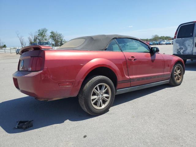 1ZVFT84NX55233686 - 2005 FORD MUSTANG MAROON photo 3