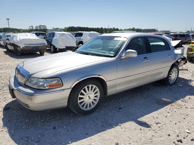 1LNHM81W33Y630251 - 2003 LINCOLN TOWN CAR EXECUTIVE Արծաթագույն լուսանկար 1