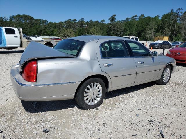 1LNHM81W33Y630251 - 2003 LINCOLN TOWN CAR EXECUTIVE Արծաթագույն լուսանկար 3